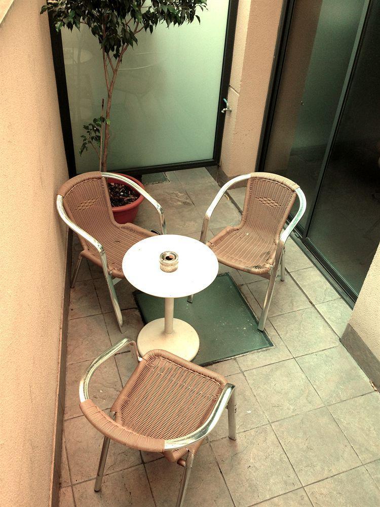Don Moustache Boutique Hostel Barcelona Exterior photo