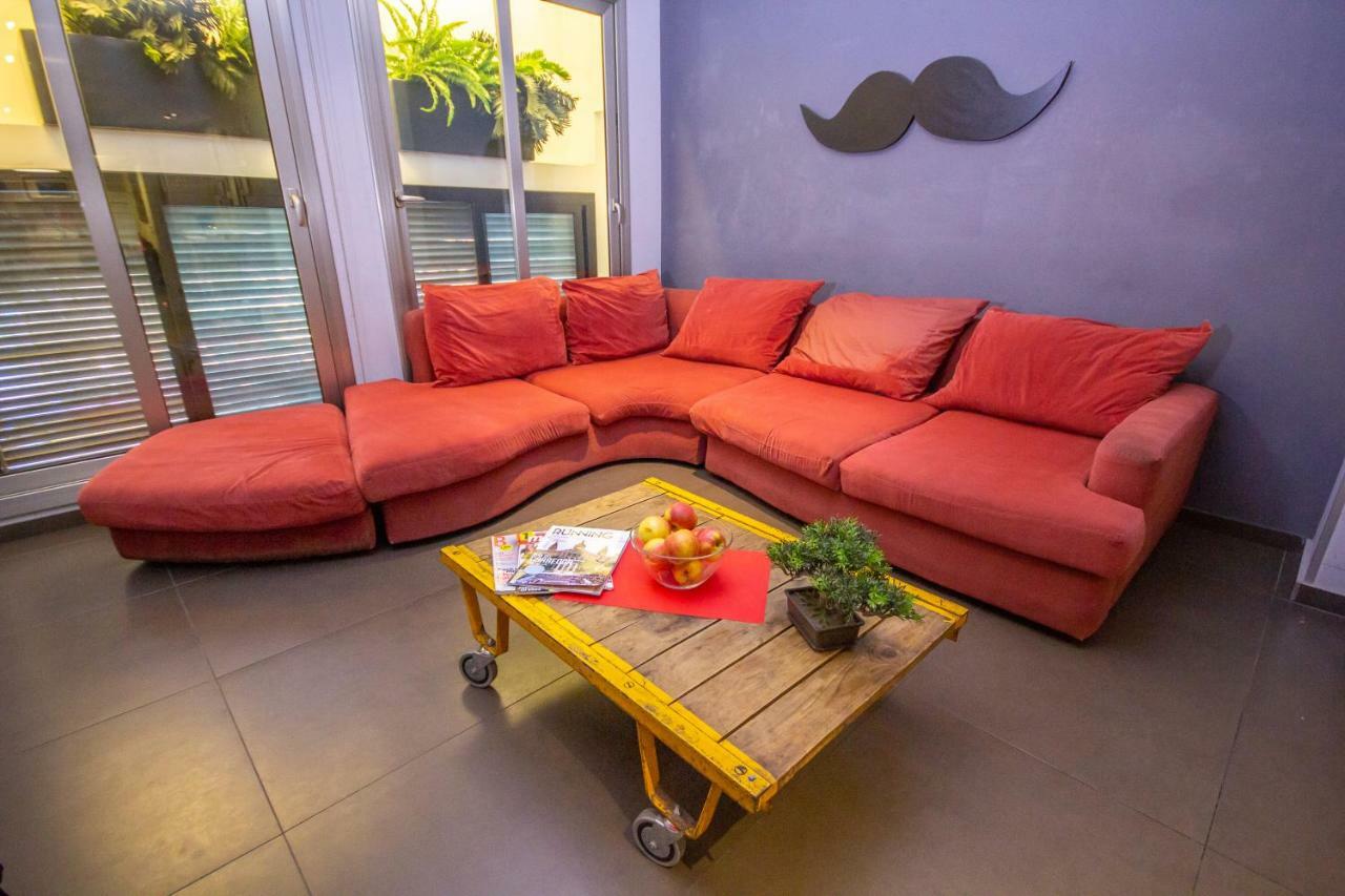 Don Moustache Boutique Hostel Barcelona Exterior photo