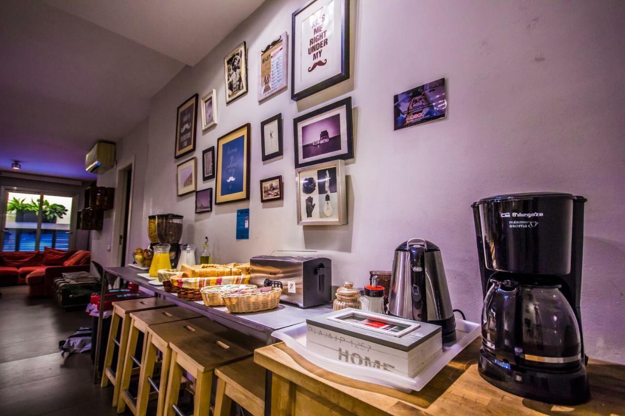 Don Moustache Boutique Hostel Barcelona Exterior photo